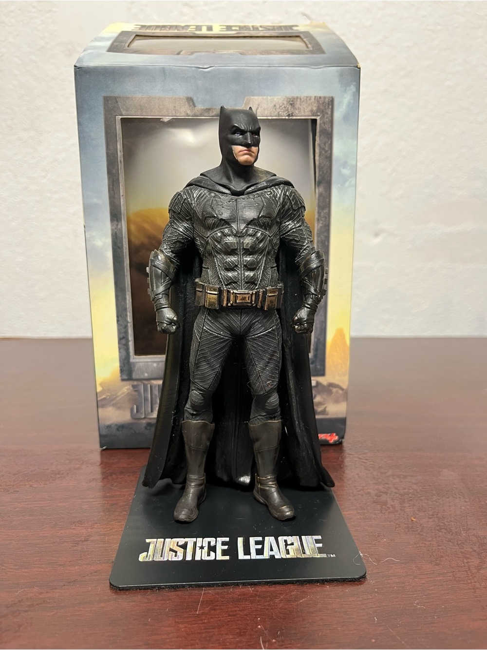 Batman ARTFX+ Justice League 1/10 Kotobukiya Statue (Box + Stand)